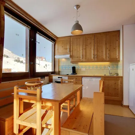 Apartment Grand Pour 6 Au Pied Des Pistes, Lumineux Avec Balcon - Fr-1-455-165 *