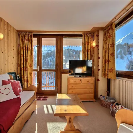 Apartment Grand Pour 6 Au Pied Des Pistes, Lumineux Avec Balcon - Fr-1-455-165 *