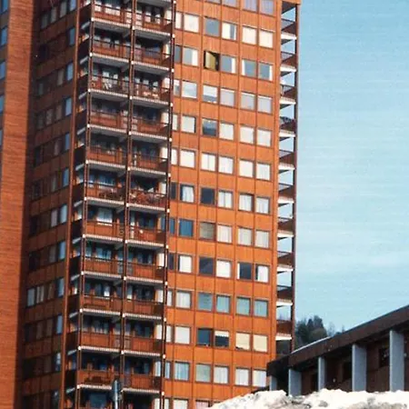 Grand Pour 6 Au Pied Des Pistes, Lumineux Avec Balcon - Fr-1-455-165 *